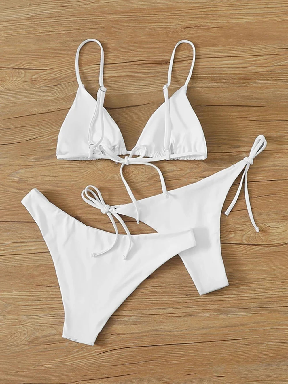 Bikini set detail photo